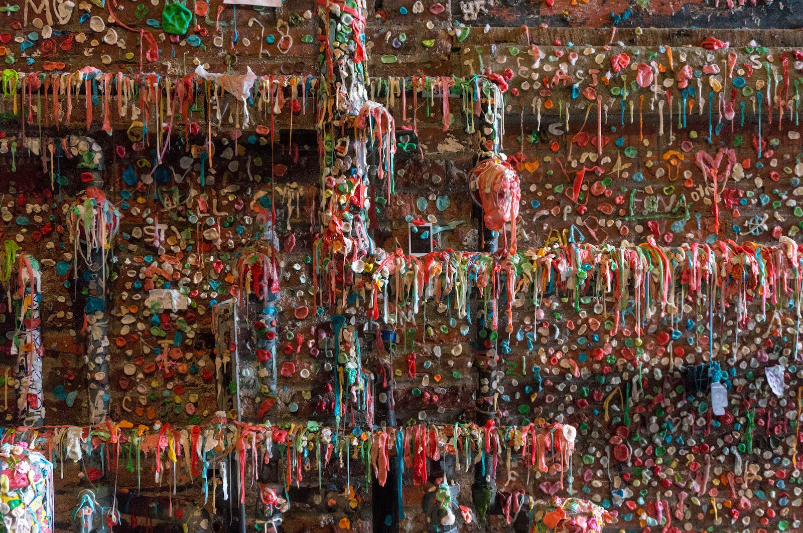 Kauwgomsteeg verhaal over The Gum Wall Omdenken.nl Kauwgomsteeg verhaal over The Gum Wall Omdenken.nl