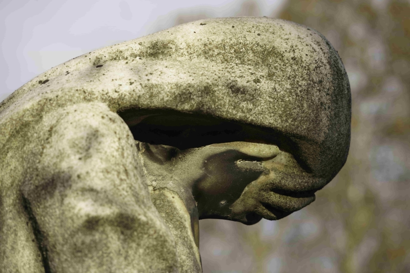 Statue in the historic cimitero monumentale of mil 2025 01 07 10 32 23 utc min